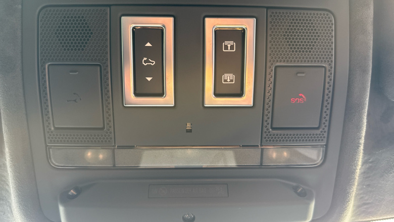 Land Rover Range Rover Evoque 2.0 D200 Autobiography 5dr Auto [Revised] Diesel Hatchback